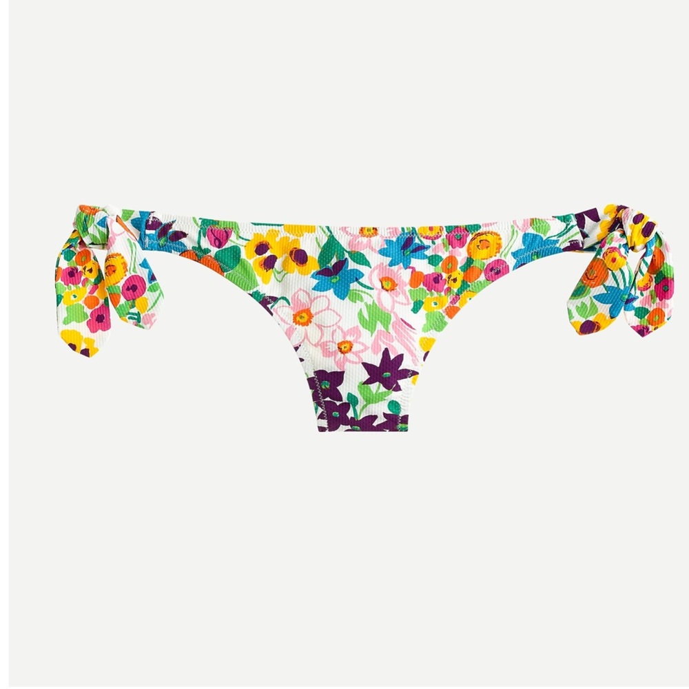 Side-tie bikini bottom in vibrant garden piqué